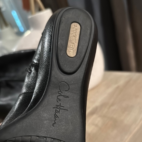 Cole Haan women's calf-length leather boots with fine heels - Picture 7 of 8